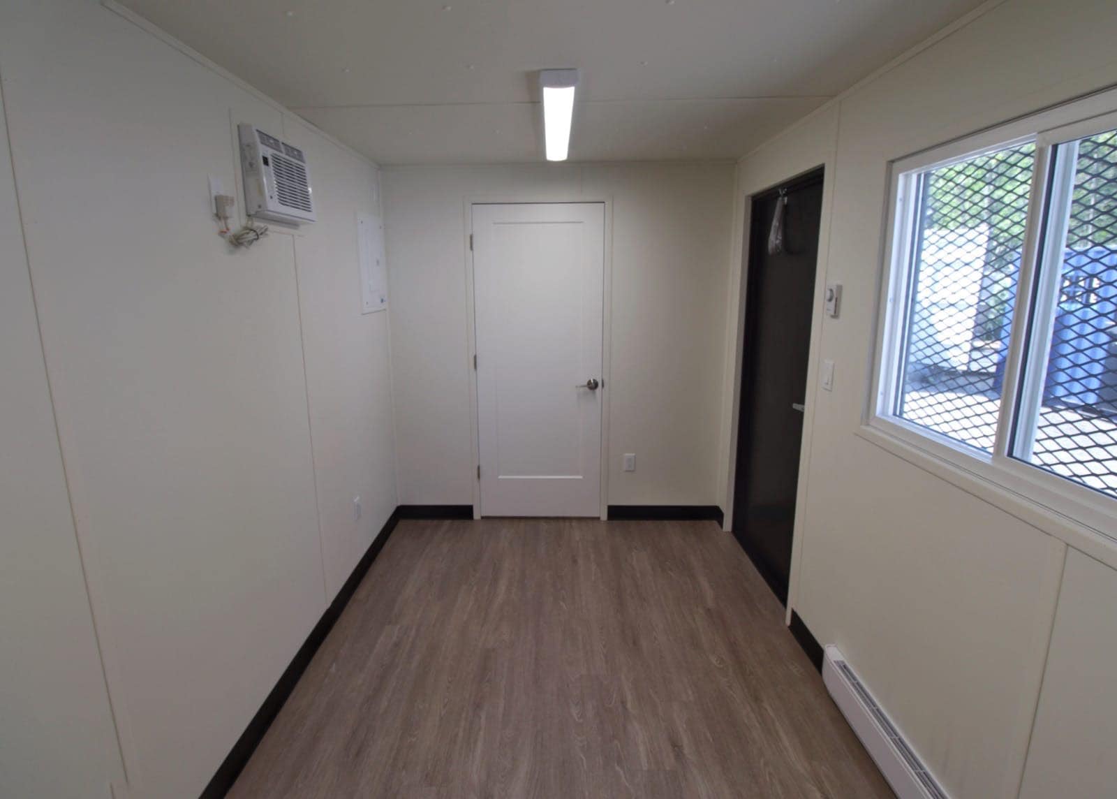 20′ Site office + Washroom - Container Holdings Pty Ltd