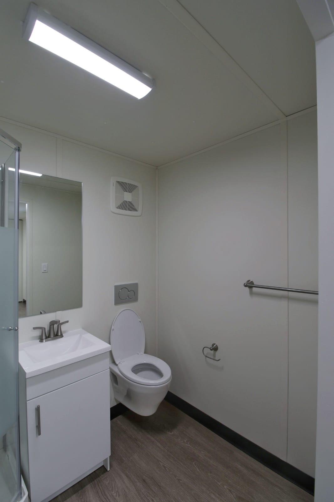 20′ Site office + Washroom - Container Holdings Pty Ltd