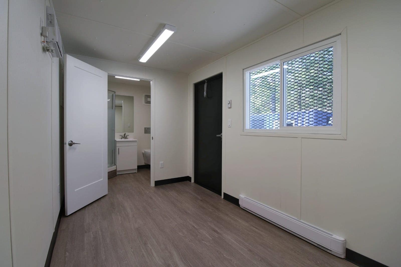 20′ Site office + Washroom - Container Holdings Pty Ltd