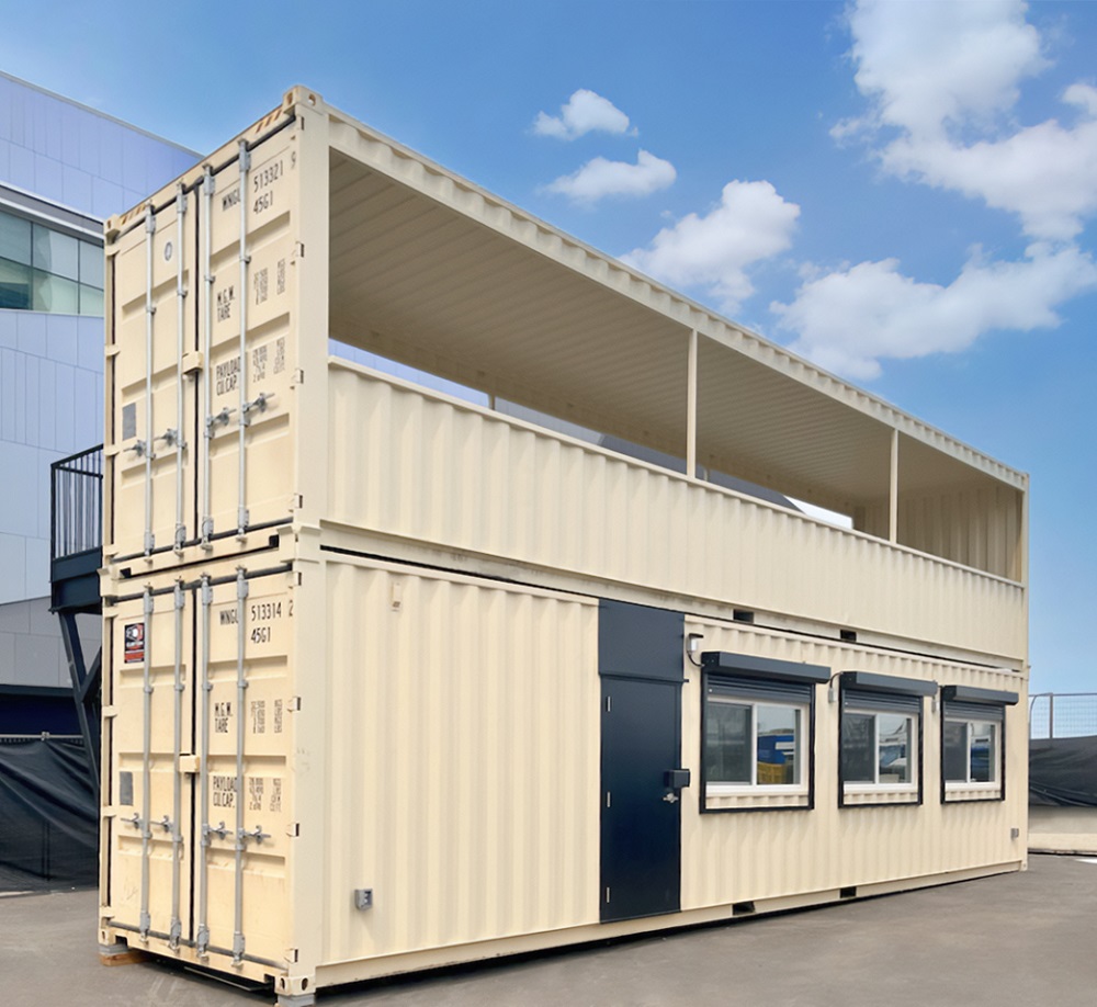 40’HC VIP Area with Patio for the Oilers - Container Holdings Pty Ltd