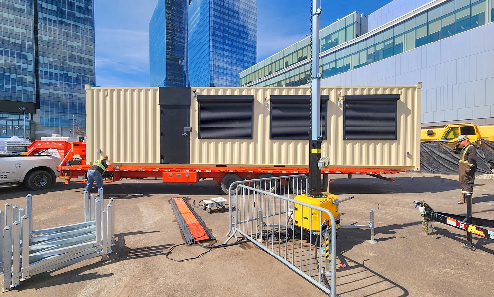 40’HC VIP Area with Patio for the Oilers - Container Holdings Pty Ltd